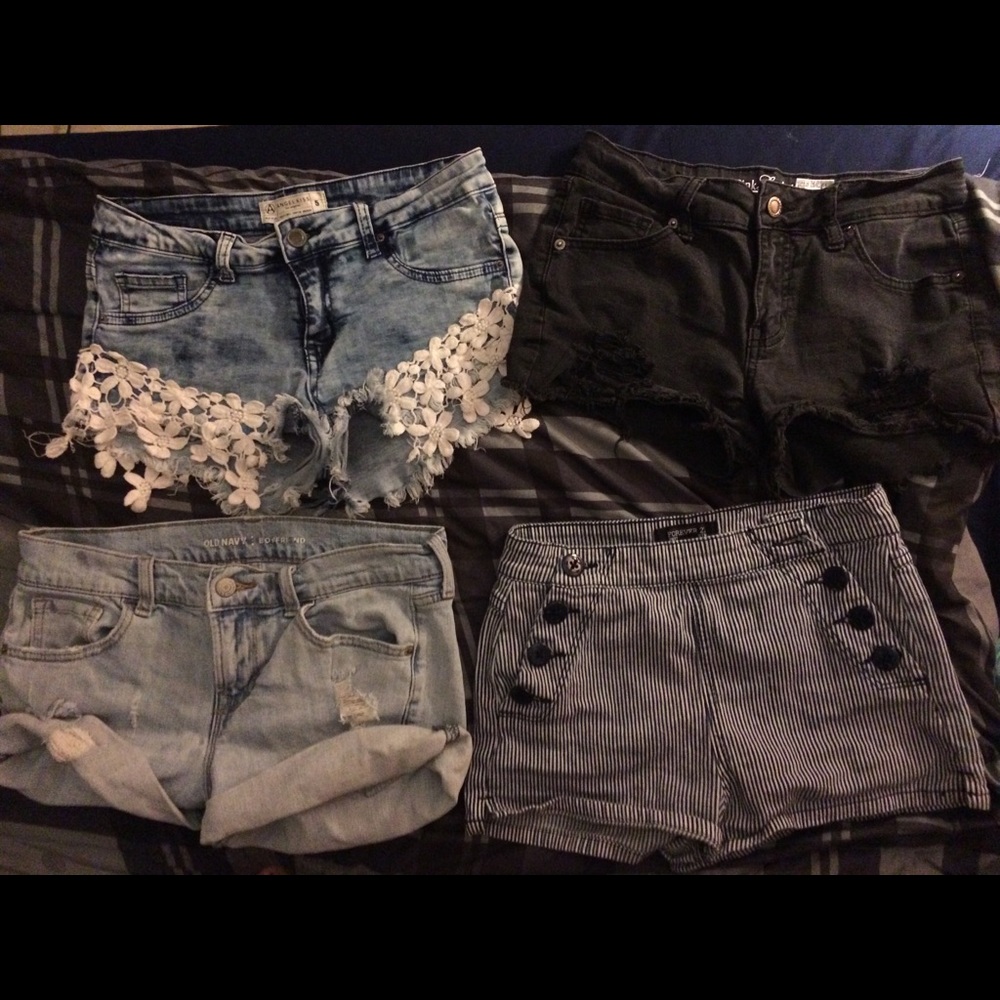 Variety shorts.